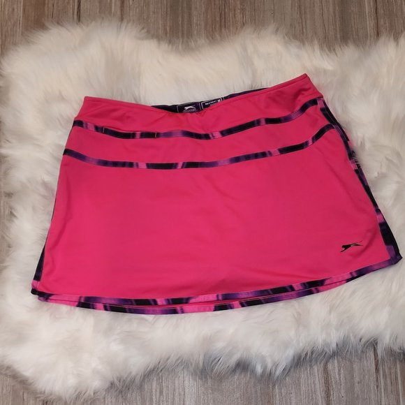 Slazenger Dresses & Skirts - Slazenger Golf Skirt w/Shorts Attached